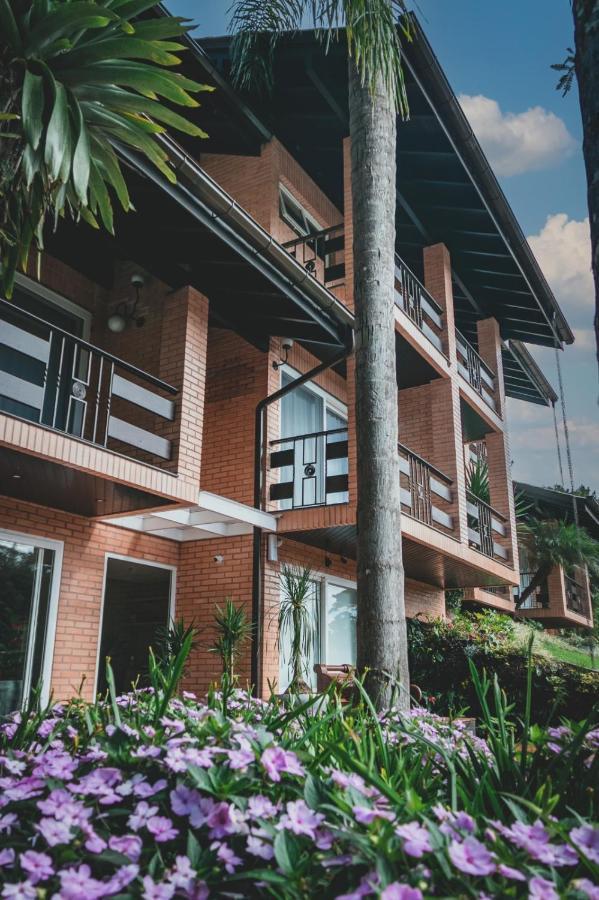 Village Du Lac Hotel بوميرودي المظهر الخارجي الصورة