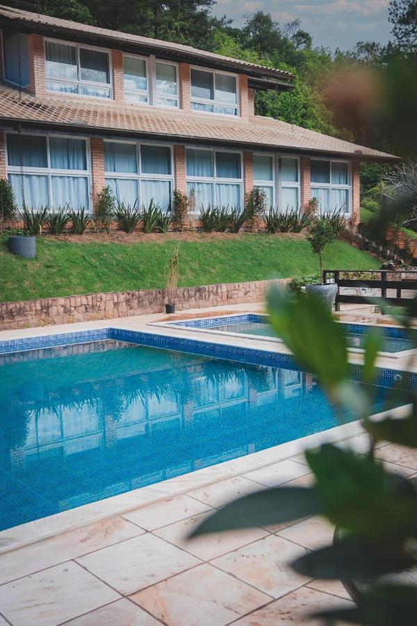 Village Du Lac Hotel بوميرودي المظهر الخارجي الصورة