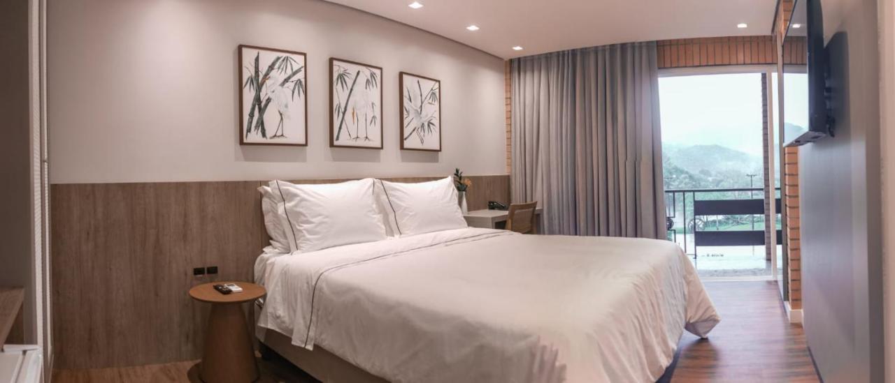 Village Du Lac Hotel بوميرودي المظهر الخارجي الصورة